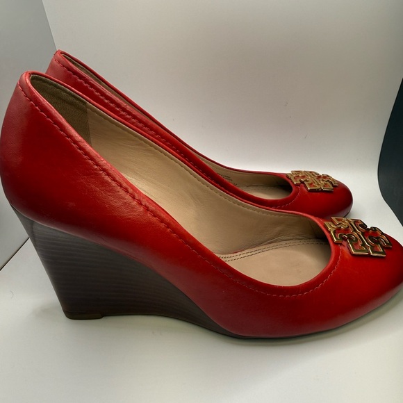 Tory Burch Scarlet Red Wedges with Gold Accent - Picture 4 of 13